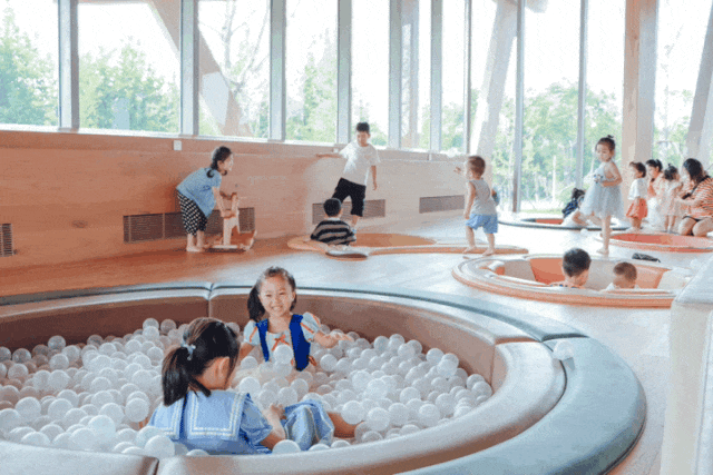 1709515131232763.gif 640.gif